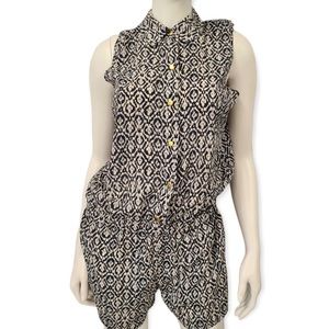 Michael Kors Sleeveless Button Down
Romper in Black / White Print Sz Small